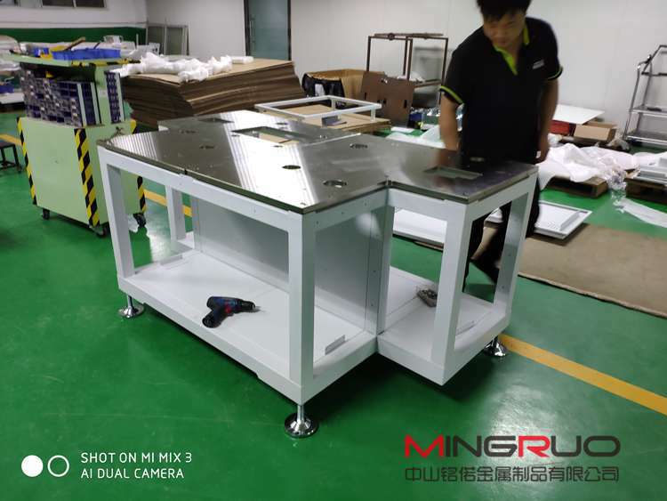 钣金加工不锈钢的有关实用知识_长春昊新虚拟现实体验馆有限公司