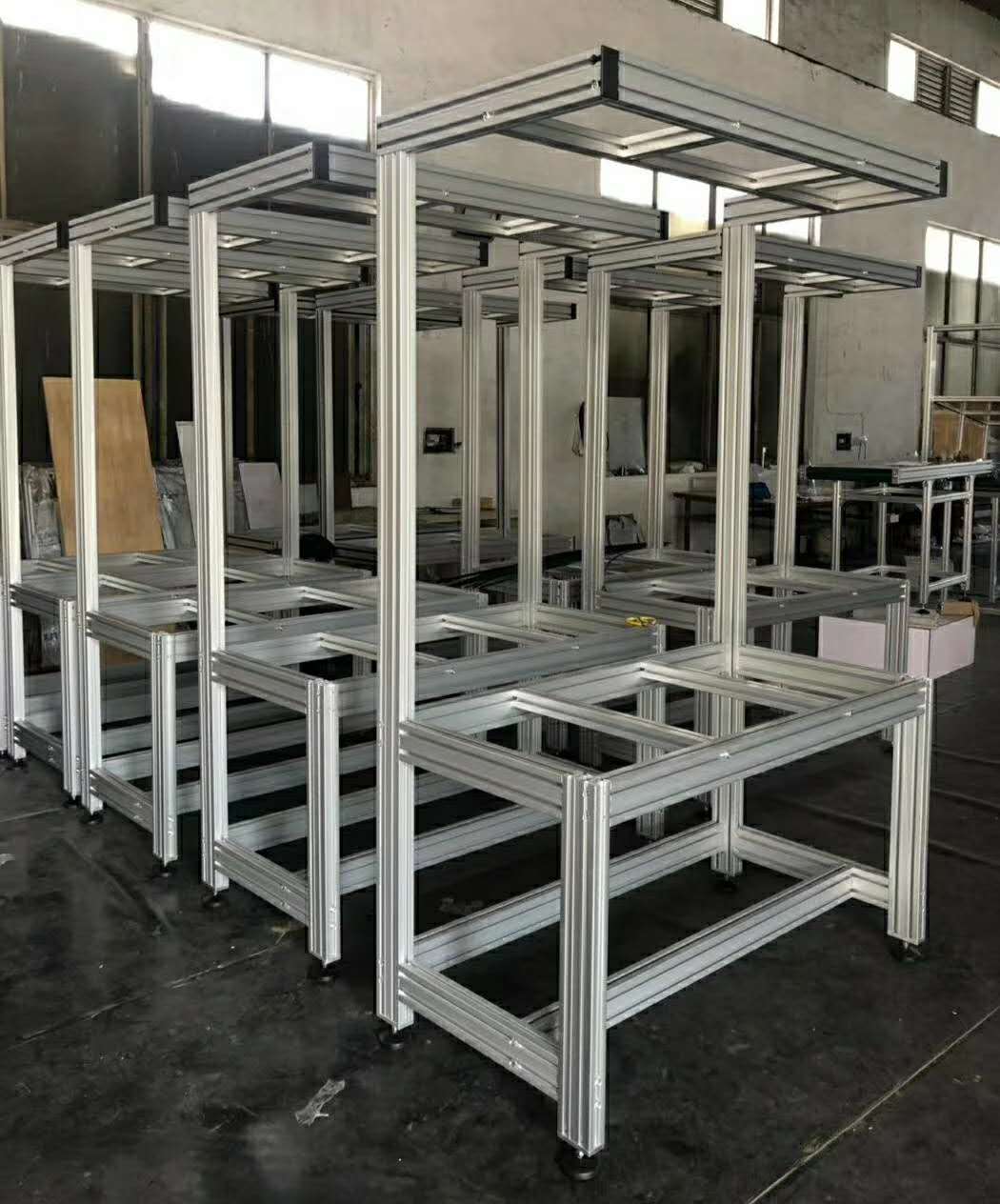 铝型材料机架加工材料质量会影响稳定性-长春昊新虚拟现实体验馆有限公司